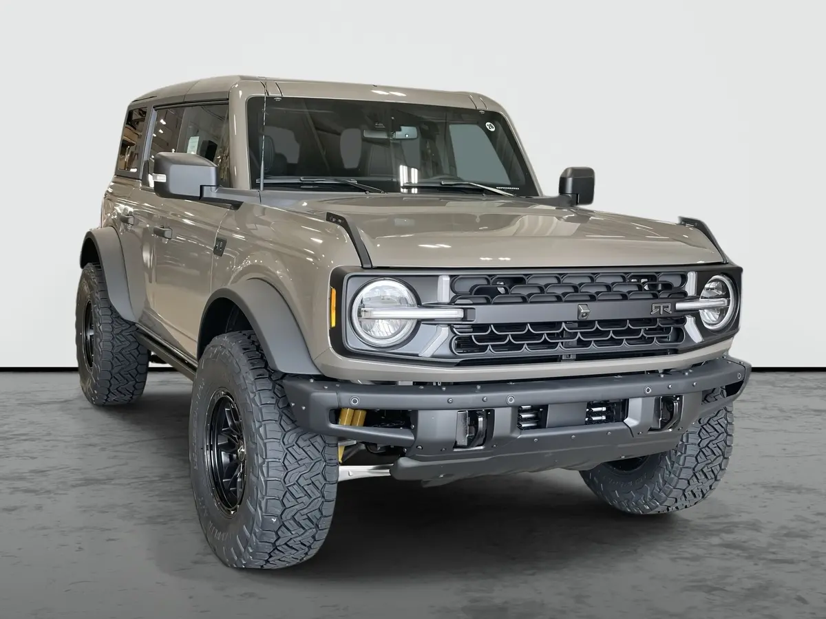 2025 Ford Bronco Unlimited 4X4 Rtr Premium Lifted Truck 1