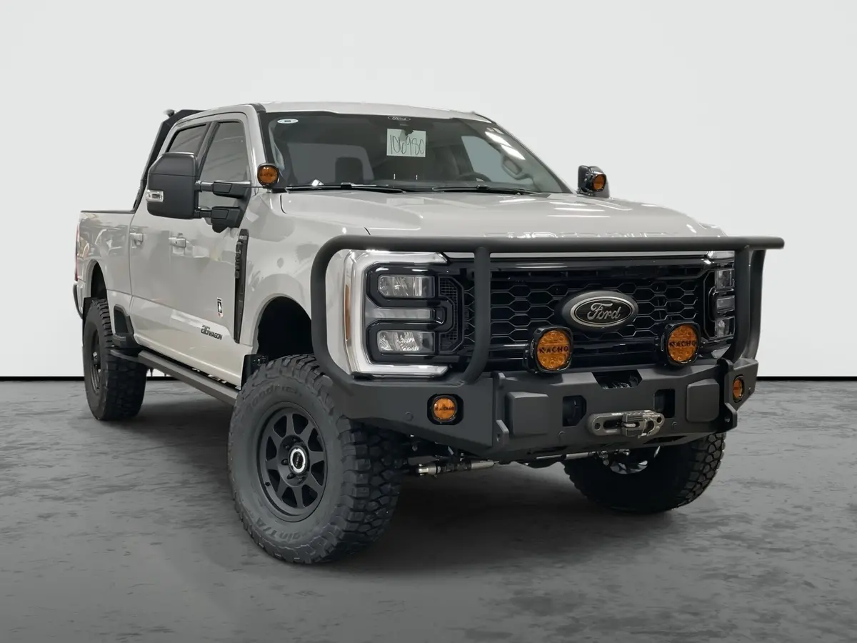 2026 Ford F-250 4X4 Agwagon Prorodeo Premium Lifted Truck 1