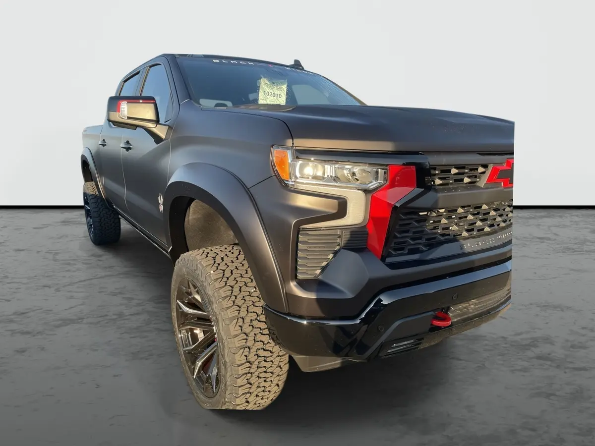 2025 Chevrolet Silverado 1500 4X4 Limited Edition Premium Lifted Truck 1