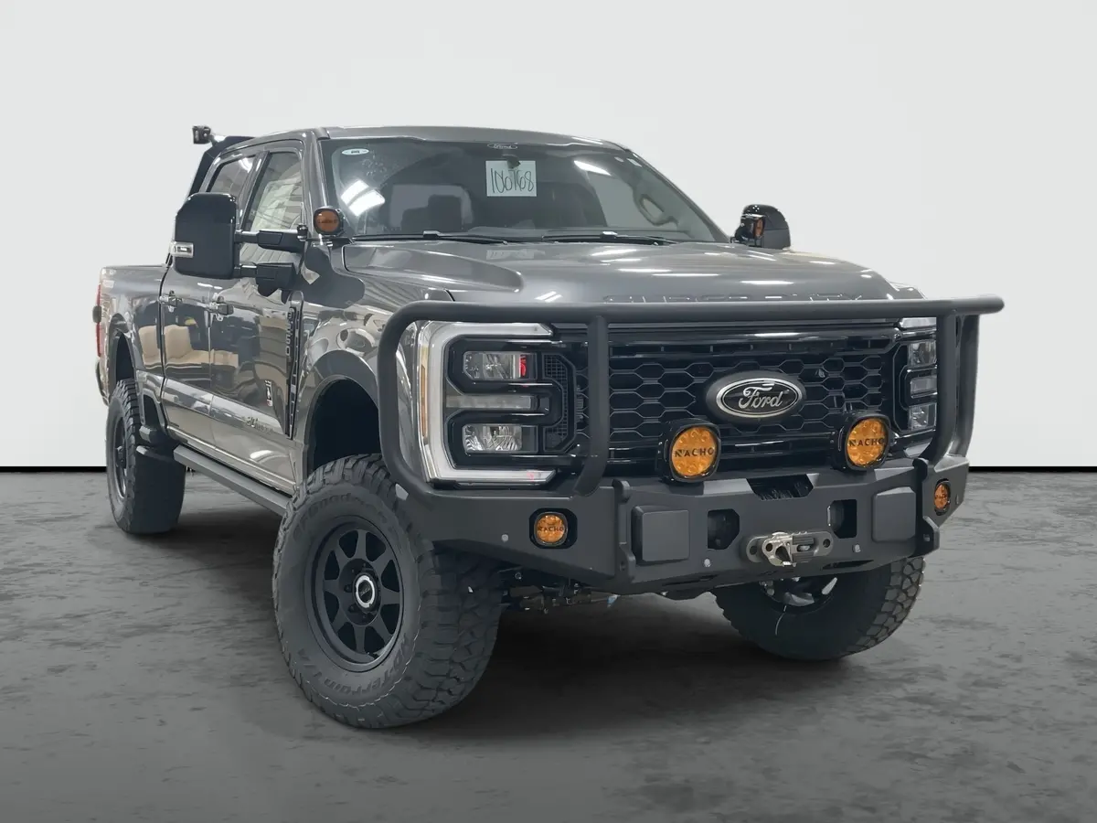 2026 Ford F-250 4X4 Agwagon Prorodeo Premium Lifted Truck 1