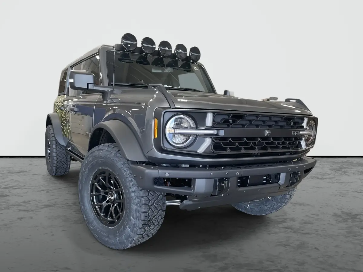 2025 Ford Bronco Unlimited 4X4 Rtr Premium Lifted Truck 1