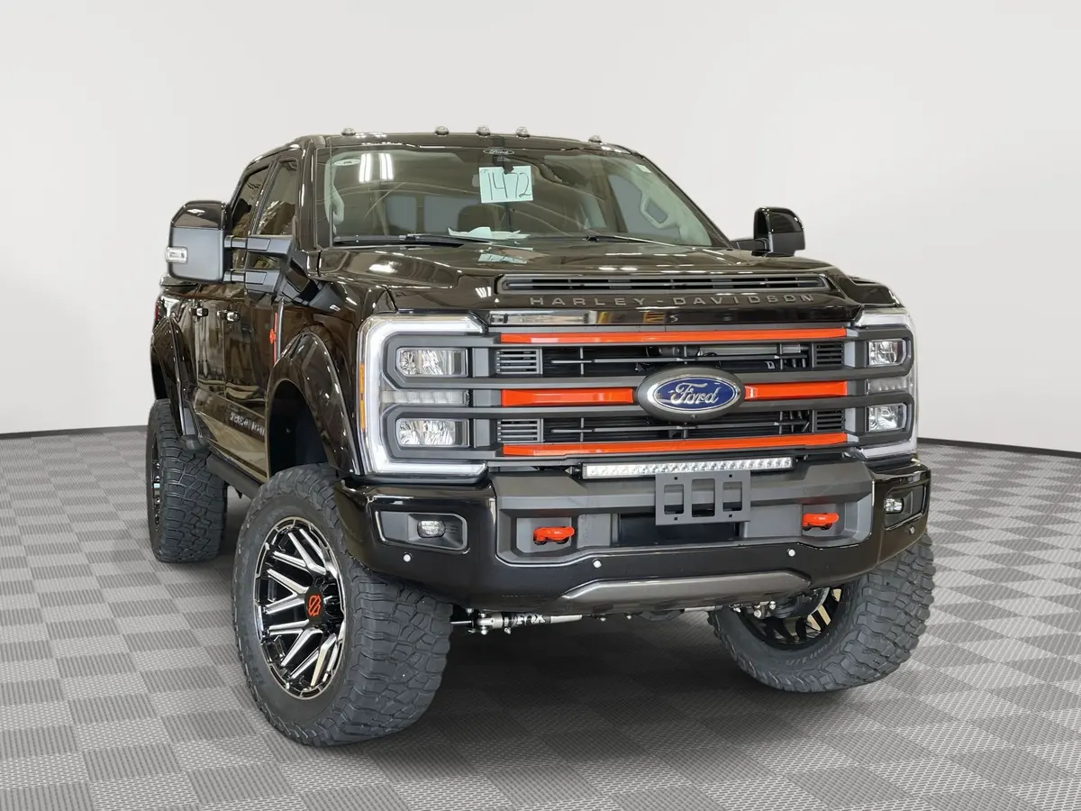 2024 Ford F-250 4X4 Harley-Davidson Edition Premium Lifted Truck 1