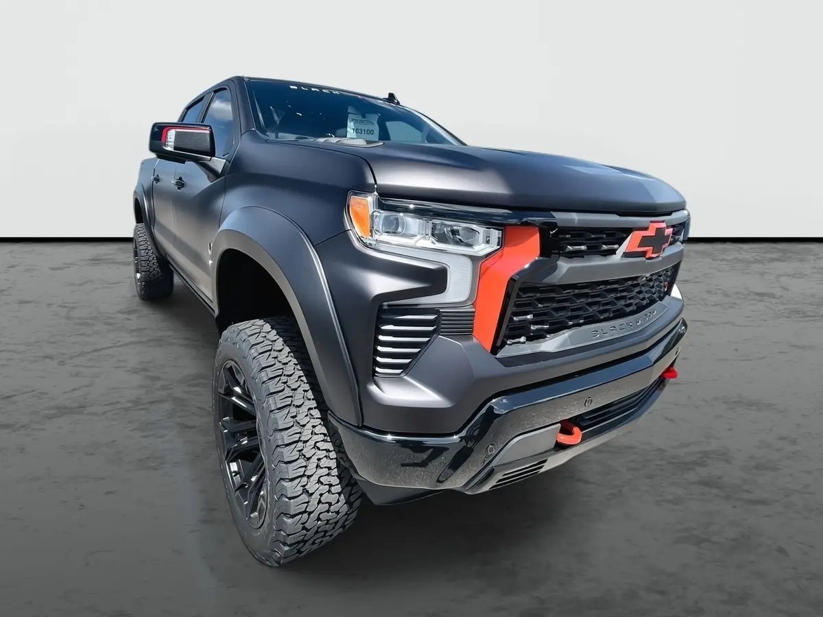 2025 Chevrolet Silverado 1500 4X4 Limited Edition Premium Lifted Truck 1